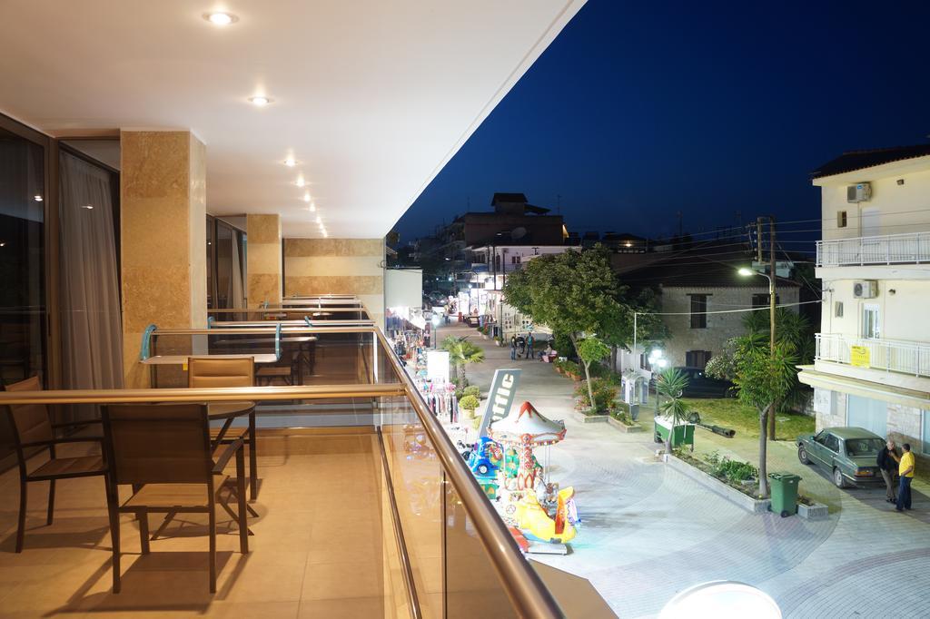 森特鲁姆酒店 Kallithea  客房 照片
